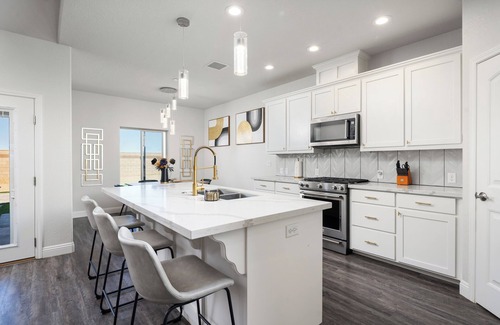 Ridgecrest Casa | The Premier- 3BD/2BTH Home in Ridgecrest