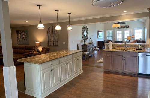 Seneca Casa | THE Premier Clemson /Seneca Lake Home