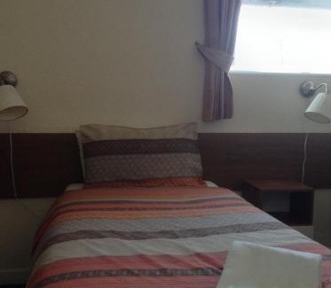 Morpeth Cama Y Desayuno | The Premier Lodge