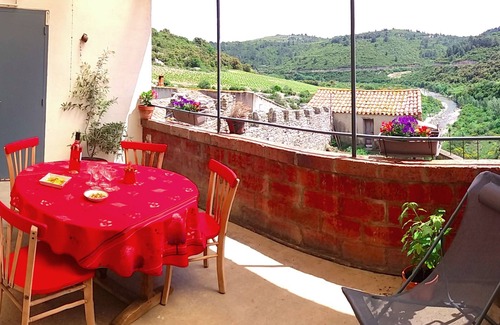 Minerve Casa | La casa de prensa