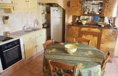 Dauphin Casa | The Priory