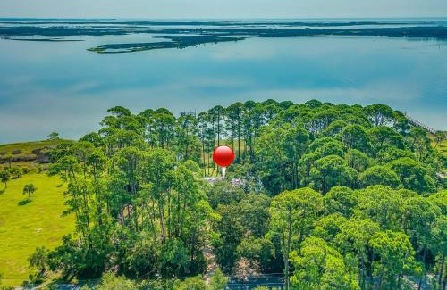 Panacea Casa | The Professor's Fish House- On The Bay