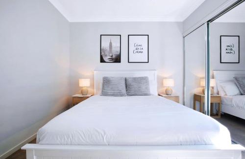 Nundah Apartamento | 'The Provincia' A Contemporary Inner-City Abode