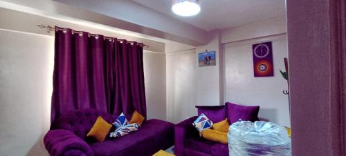 Mbotela Cama Y Desayuno | The Purple Gem Airbnb -South B- Oak South Apartments