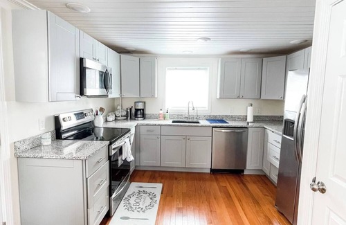 Windham Cabaña | The Purple House by Pettingill Pond