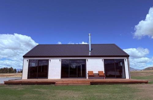 Ben Ohau Casa | The Pyramid - Mauri Tau