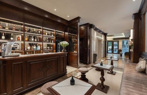 Hang Buom Hotel | The Q Boutique Hotel