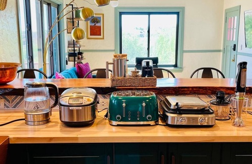 Clarkdale Cabaña | The Quail Cottage Sunny Historic Remodel+Wineries+Outdoor Living
