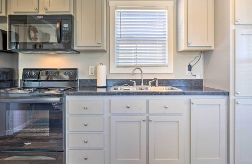 Tyrone Casa | ‘The Quail’ - Silver City Retreat with Views!