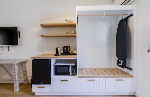Forresters Beach Hotel | The Quarters, Ascend Hotel Collection
