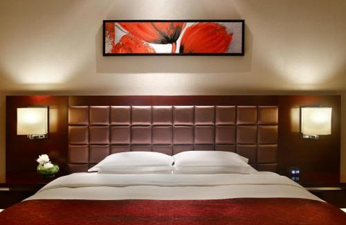 Pudong Hotel | The QUBE Hotel Shanghai -Close to Pudong International Airport and Disney Land