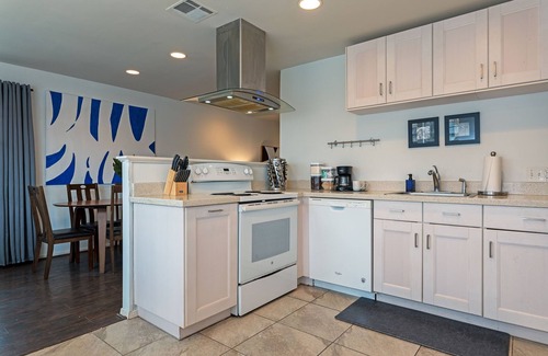 Greenway Plaza-Upper Kirby Apartamento | The Queen Endgame! Sleeps 16! 7BR/6BA/3PA ⭐️⭐️⭐️⭐️⭐️
