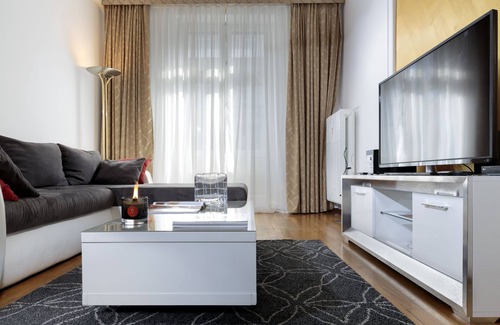 Gare Apartamento | The Queen Luxury Apartments - Villa Gemma