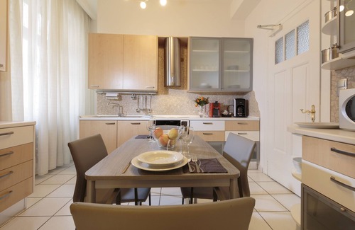 Gare Apartamento | The Queen Luxury Apartments - Villa Gemma