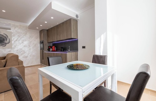 Hollerich Apartamento | The Queen Luxury Apartments - Villa Medici