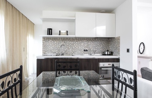 Dudelange Apartamento | The Queen Luxury Apartments-VillaGiorgia