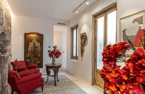 Chueca Hotel | The Queens house chueca