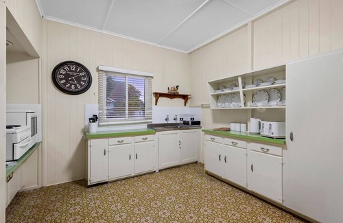 Redcliffe Casa | The Queenslander Prince Edward Parade