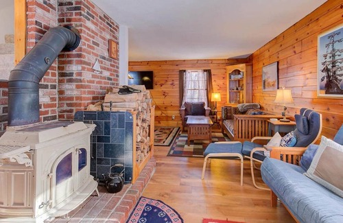 Birchview by the Saco Cabina | The Quintessential Cabin Up North | Prime Location