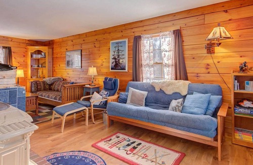 Birchview by the Saco Cabina | The Quintessential Cabin Up North | Prime Location