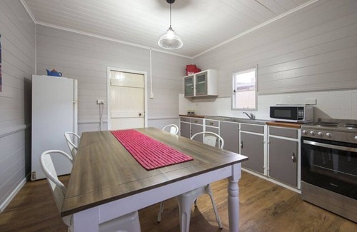 Stanthorpe Cabaña | The Radford Couples Cottage Heart of Stanthorpe