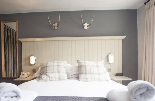 Minchinhampton Casa | The Ragged Cot