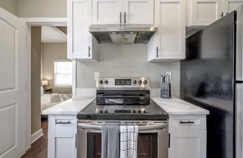 Tampa Apartamento | "The Railyard Flat" - 1BR Apt|Fire Pit|Grill