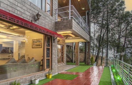 Dharampur Hotel | The Rajmahal Retreat I 3 Bedrooms Entire Villa I Nature Treks & Mountains View I Bonfire I Kasauli By Exotic Stays