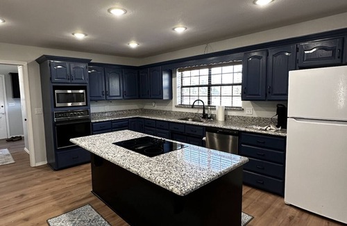 Daisy Casa | The Ranch- a full house ready to retreat! Large family or groups welcome!