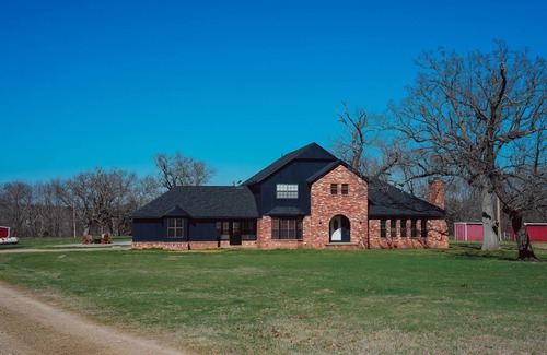 Daisy Casa | The Ranch- a full house ready to retreat! Large family or groups welcome!