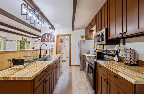 Creola Casa | The Ranch House sleeps 7