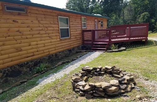 Genoa Cabina | The Sandstone 3BR 2BA Ranch Style Log Cabin