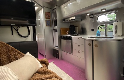 Ennis Alquiler De RV | The Range Vintage Trailer Resort