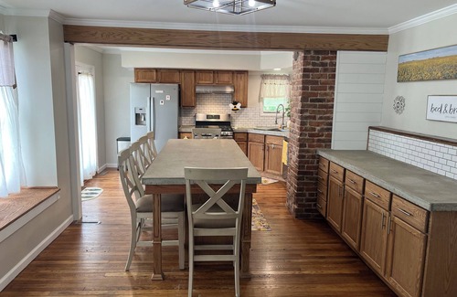 Atchison Casa | The Raven Haven! Perfect for family, friends or a quiet get away.