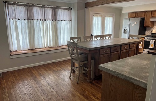 Atchison Casa | The Raven Haven! Perfect for family, friends or a quiet get away.