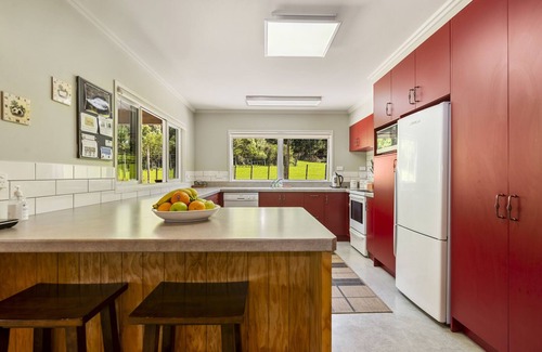 Lake Okareka Casa | The Red Barn - Lake Okareka Holiday Home