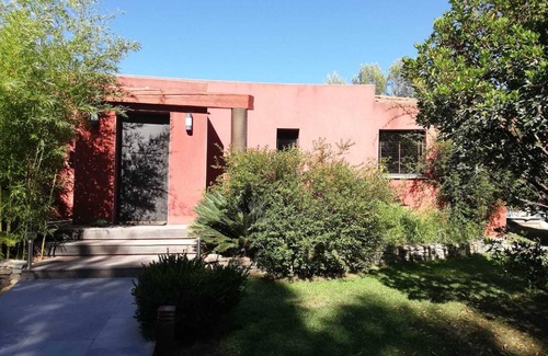 Aubais Casa | El capullo rojo (piscina y spa)