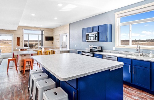 Hayward Casa | The Red Walleye: A Big Home on Big Fish Golf Course - Sleeps 22!