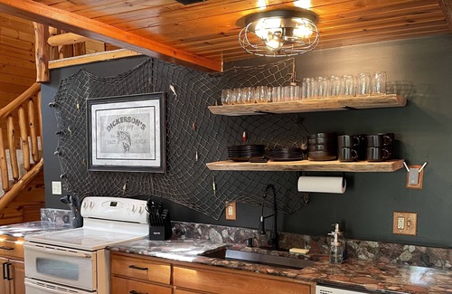 Vestaburg Cabaña | The Reel House - Family A-Frame on Dickerson Lake