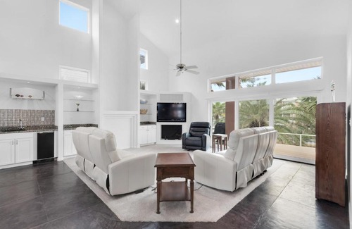 Navarre Beach Casa | The Reel Thing