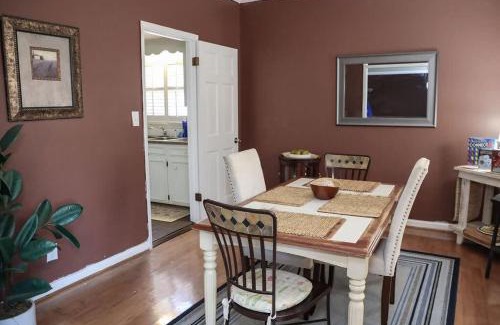 Montgomery Casa | The Regal Courtyard Retreat 5 Min to ASU