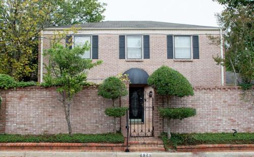 Montgomery Casa | The Regal Courtyard Retreat 5 Min to ASU