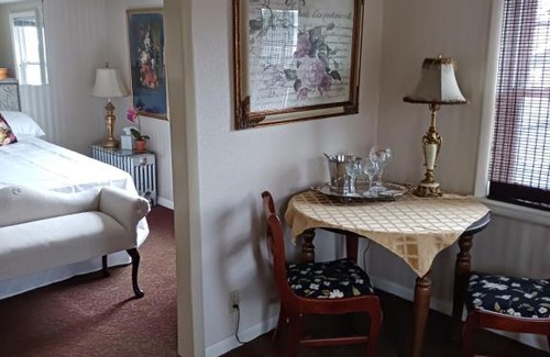 Moosic Casa | The regina house tea room