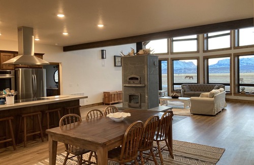 Cody Casa | The Rendezvous - Mountain views surrounded by fields