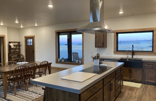 Cody Casa | The Rendezvous - Mountain views surrounded by fields