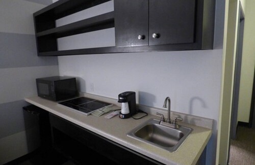 Big Lake Condominio | The Republic Hotel
