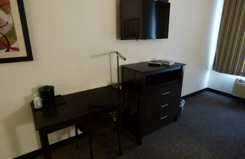 Big Lake Condominio | The Republic Hotel