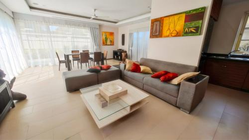 Cherngtalay Villa | The Residence Bantao Villa unit 121