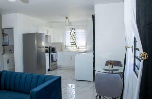 Spanish Town Casa | The Residence @Seville|Gated|FullyAC|Washer|Dryer