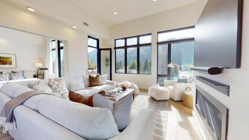 Ketchum Casa | The Residences at One Twenty Unit 302